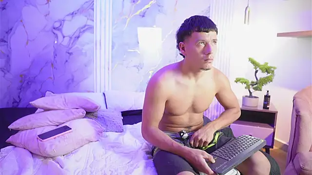 Cloe_x_Meliodas webcam