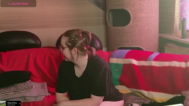 GamerGirl_Eve webcam