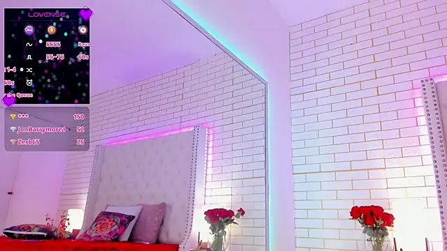 Coco_Balenciaga_ webcam