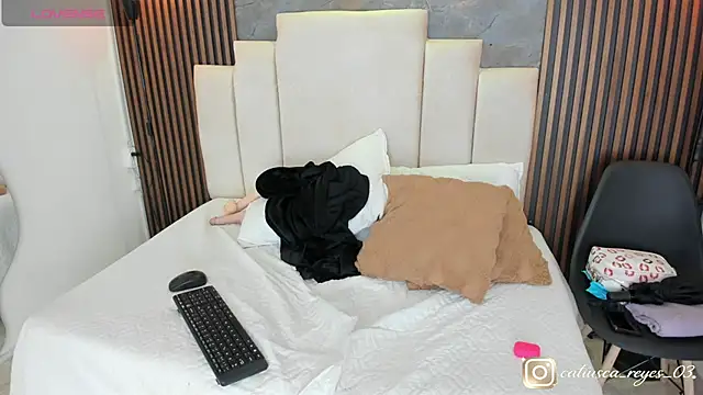 catiusca_reyes_03 webcam