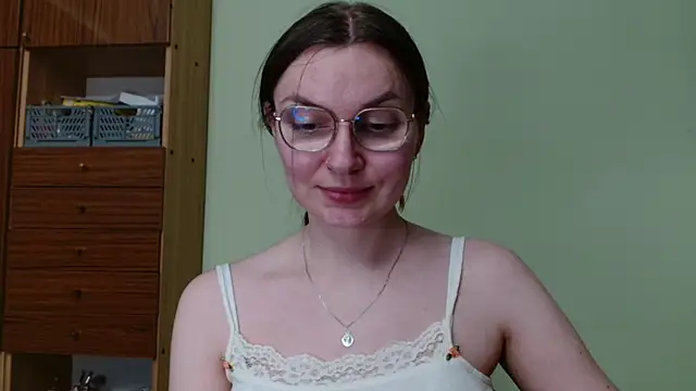 LooveELLYx webcam