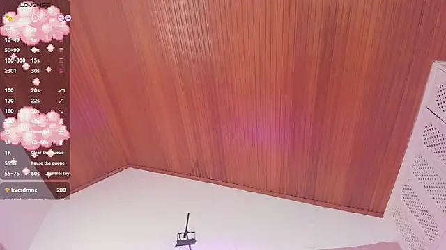 elodie_walker webcam