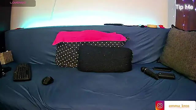 EmmaKrosss webcam