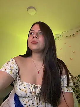 little_tifanny82 webcam