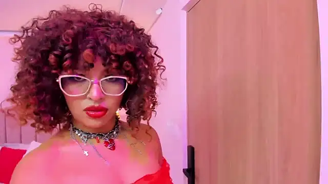 MadelaineJones webcam