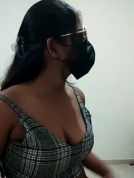 ROMEO_JULIET0022 webcam