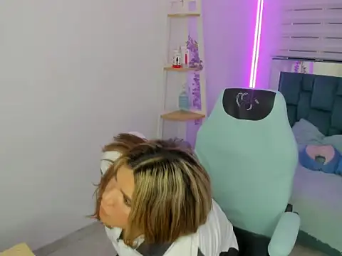 Catalina_Foxt webcam