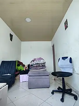 MARILYNMADELENAKOVANOVA webcam