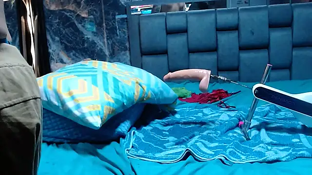 Couple_Gold69 webcam