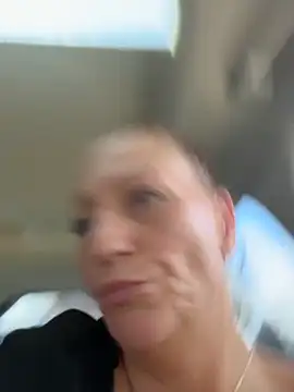 TheSweetestSlut webcam