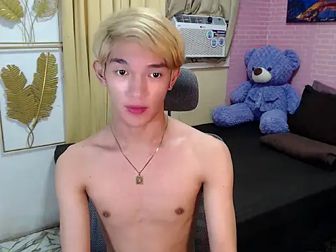 urasian_john18 webcam