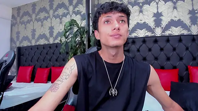 lean_portman - Lean_Portman's free webcam - UK Sex Cams