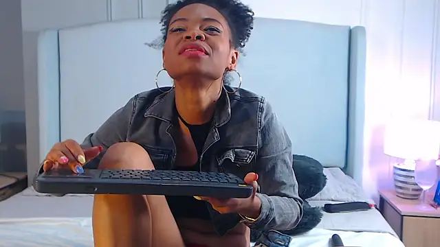 ChantalGarner webcam