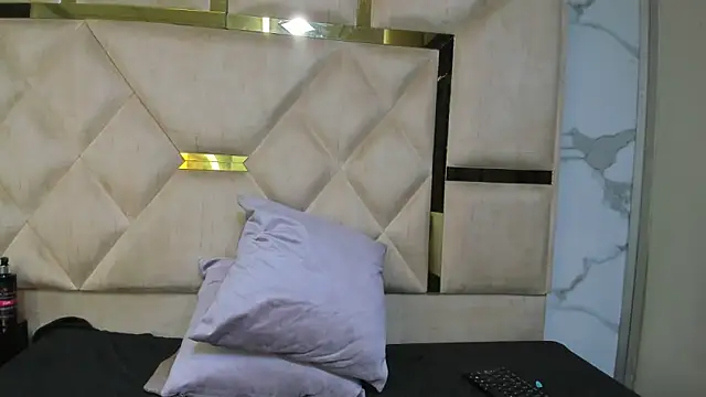 KendallArdent webcam