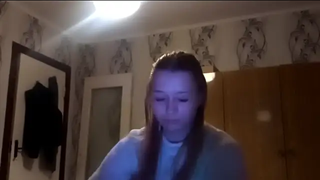 ChantayCambronne webcam