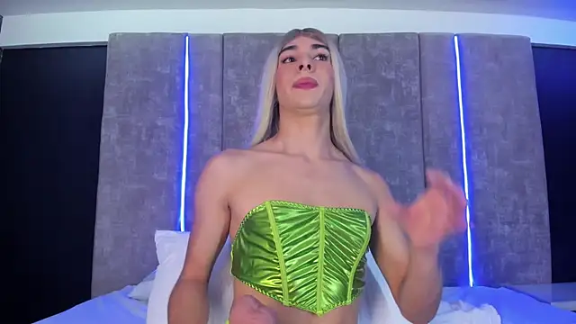 PerlaRogerss_ webcam