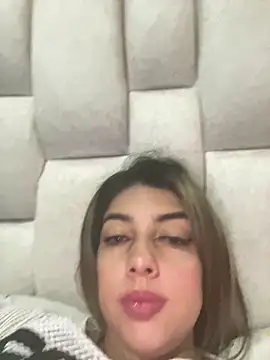 yelena_mutizz1 webcam