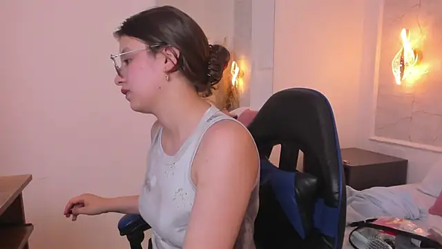 liiliie_petite webcam