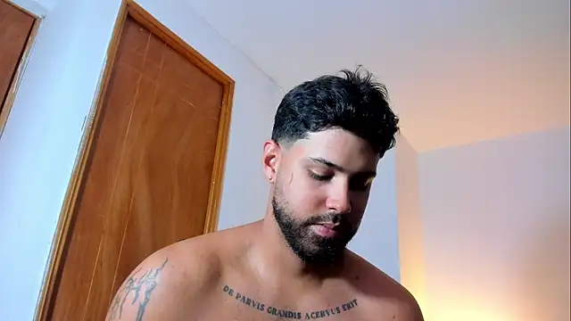 Justyn_Torres webcam