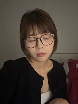 美女Nana-3在线直播