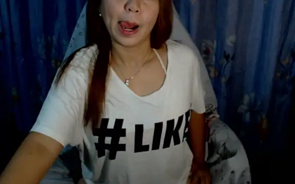 urlover_mae26 webcam