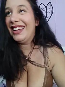 Webcam Model (Deina_bunny)  is live.Free join now!