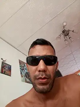 UnreadyChutzpa webcam