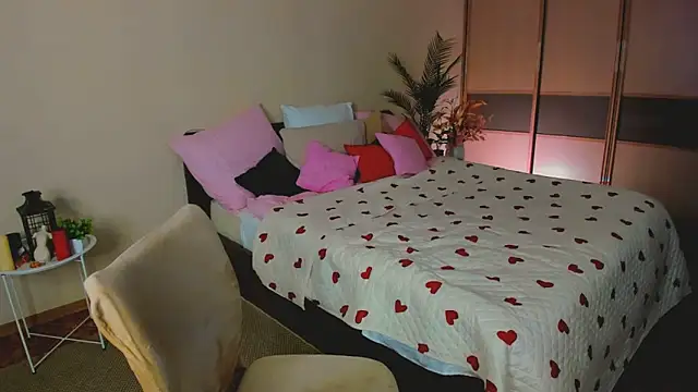 AlluringLookk webcam