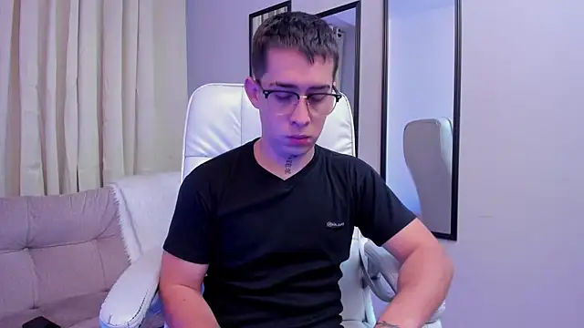 Tommas_Jhonson webcam