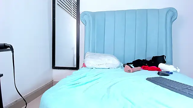 Cleopatra_Trans webcam