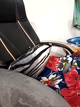 Tamil-hotwife webcam