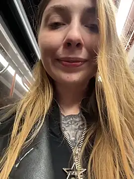 Sunny___Bunny webcam