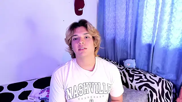 adam_angelssss webcam