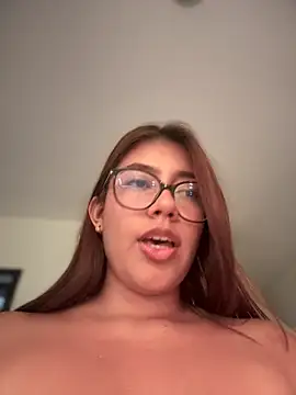 sara_calderon webcam