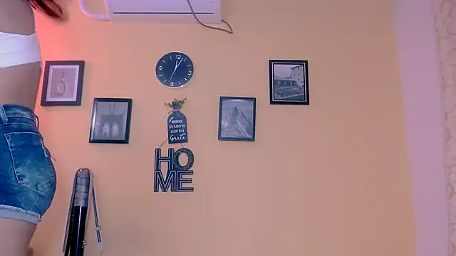 sexiempoderada18 webcam