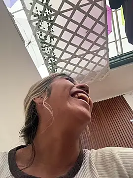 Kimmiebellarie webcam