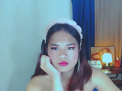 SWEETBELLA69 webcam