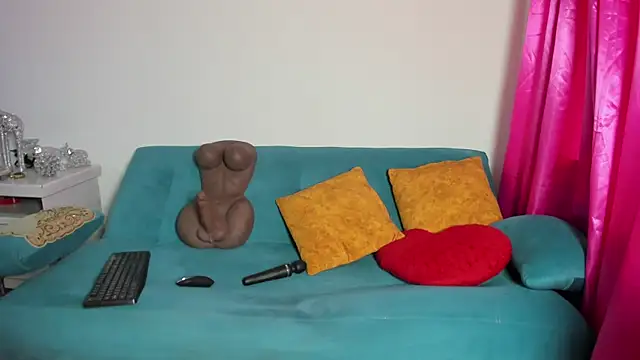 Victoria_Jonness webcam