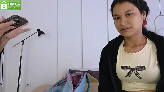 sexychanell_18 webcam