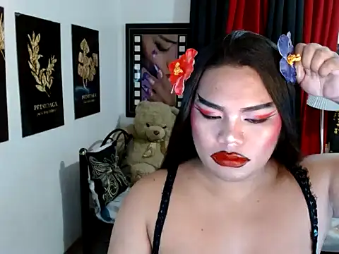 tsbrianahugecock - TSbrianaHugeCock's free webcam - UK Sex Cams