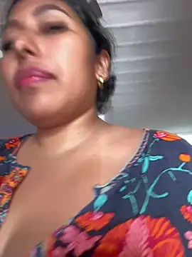 emmyjhonson07 webcam