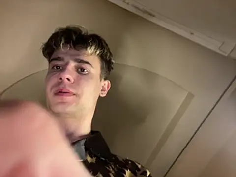 mike_severi2 (M young) - show dick