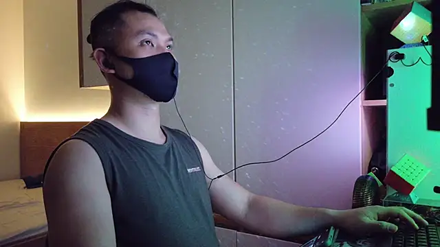 onlyman90 (Ask my age) - Nice day !!!