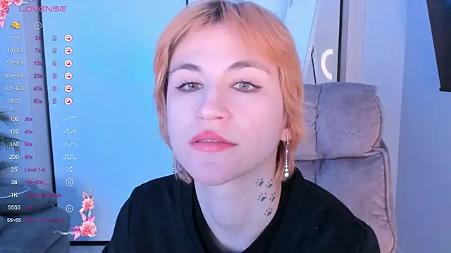 AutumnWhisper webcam