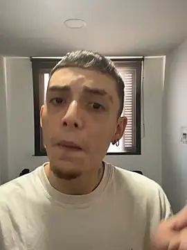 Jonas_Khanwald webcam