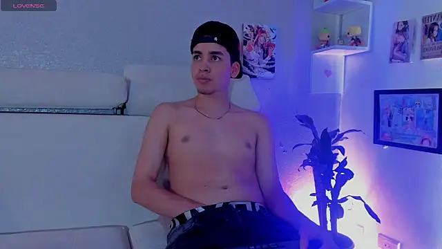 strong_rock69 webcam