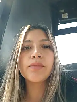 alana_69 (F young) - Sitting on a dildo on the bus TicketShow