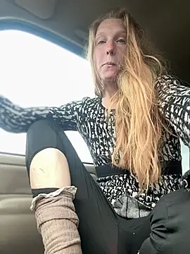 GoldenFlameGoddess webcam