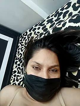 priya-ji9 webcam