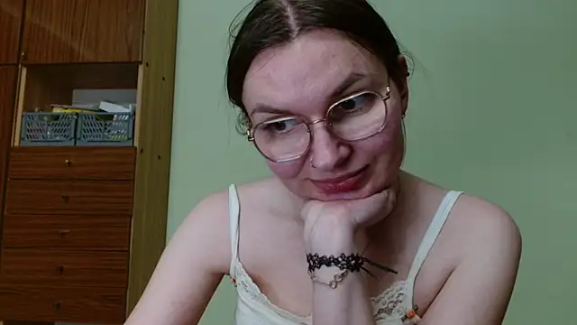 looveellyx - LooveELLYx's free webcam - UK Sex Cams